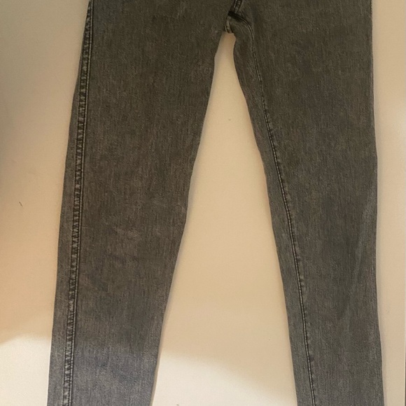 H&M grey denim jeggings for younger girls - Picture 2 of 2